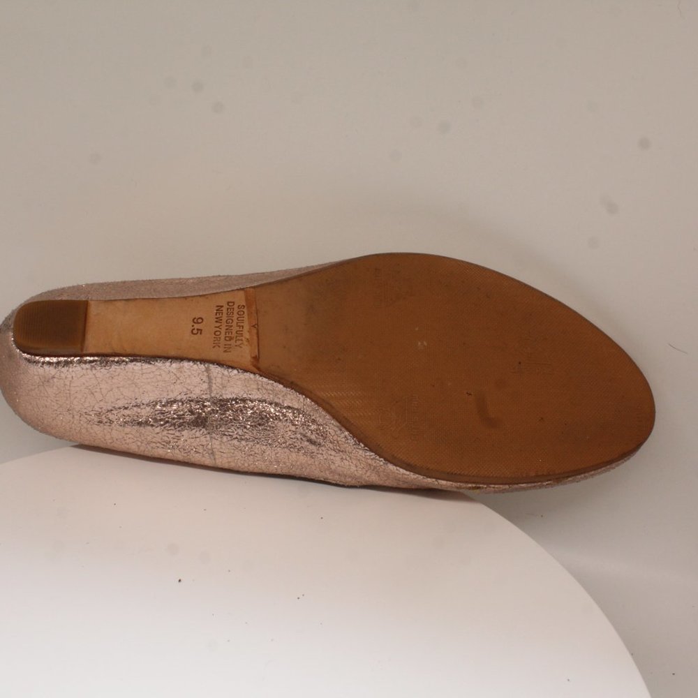 Matt Bernson Womens 10M Izabel Gold Flats Hidden Wedge Nubuck Leather Slip On - Picture 13 of 13